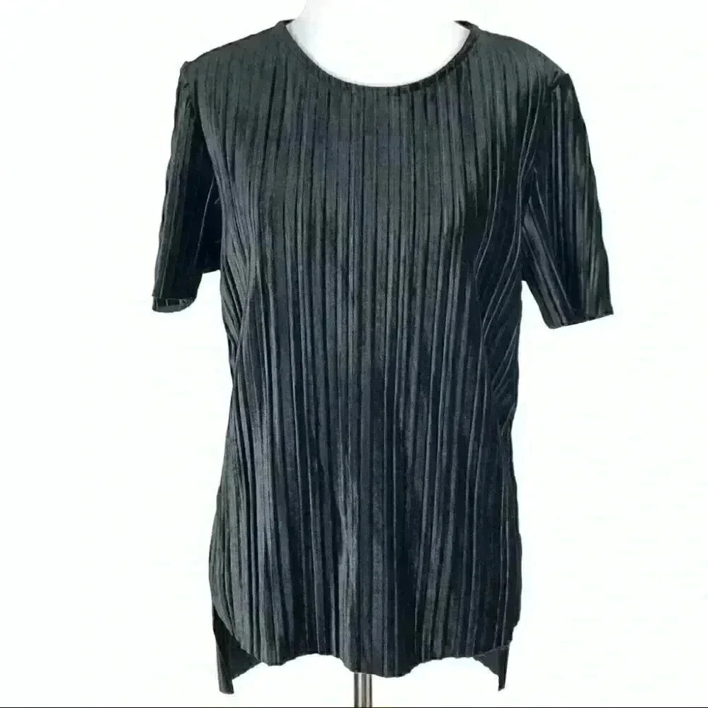 Wdny Womens top size M black velvet ribbed holiday Christmas
